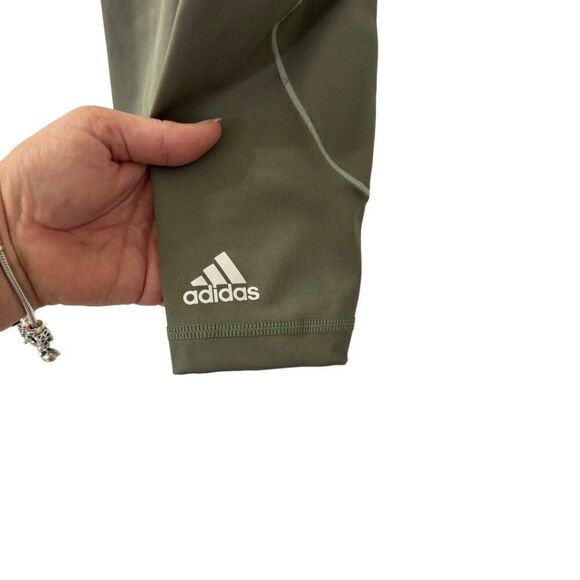 Adidas Olive Green Full Length‎ Leggings with Contour Seams Size XS - Picture 2 of 6